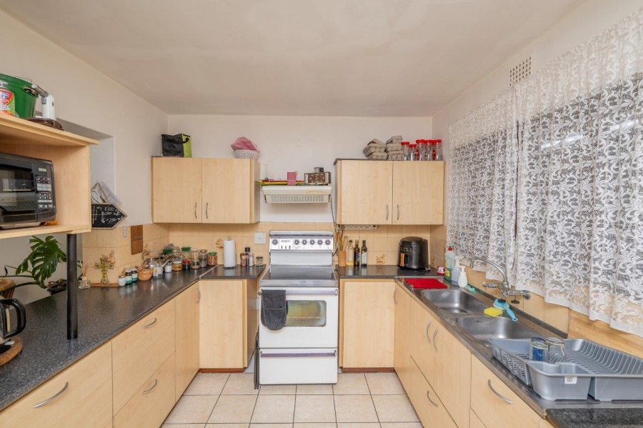 3 Bedroom Property for Sale in Stikland Western Cape